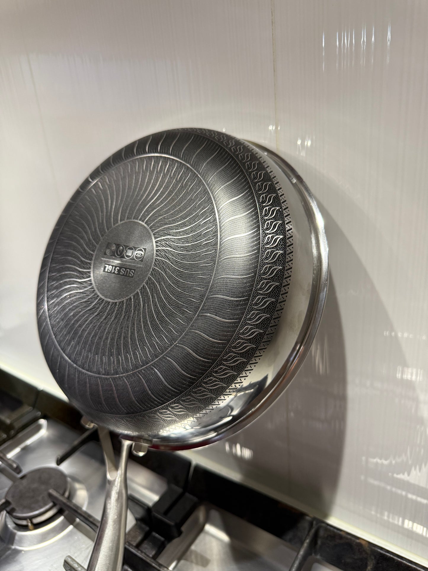 HoneyCore™ Stainless Steel (Non-Stick Technology)